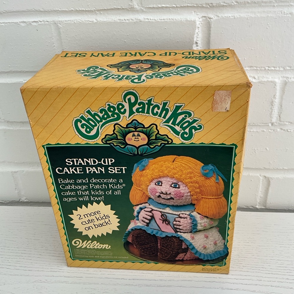 Box Never Opened-Old Style-Wilton Cabbage Patch Kids Stand-Up Cake Pan Set